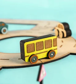 Crateit Kreasæt - Crateit Town - Træ - Bus Adventures