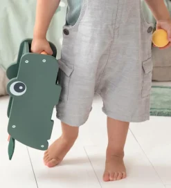 Done By Deer Hammerbræt - Træ - Croco Green