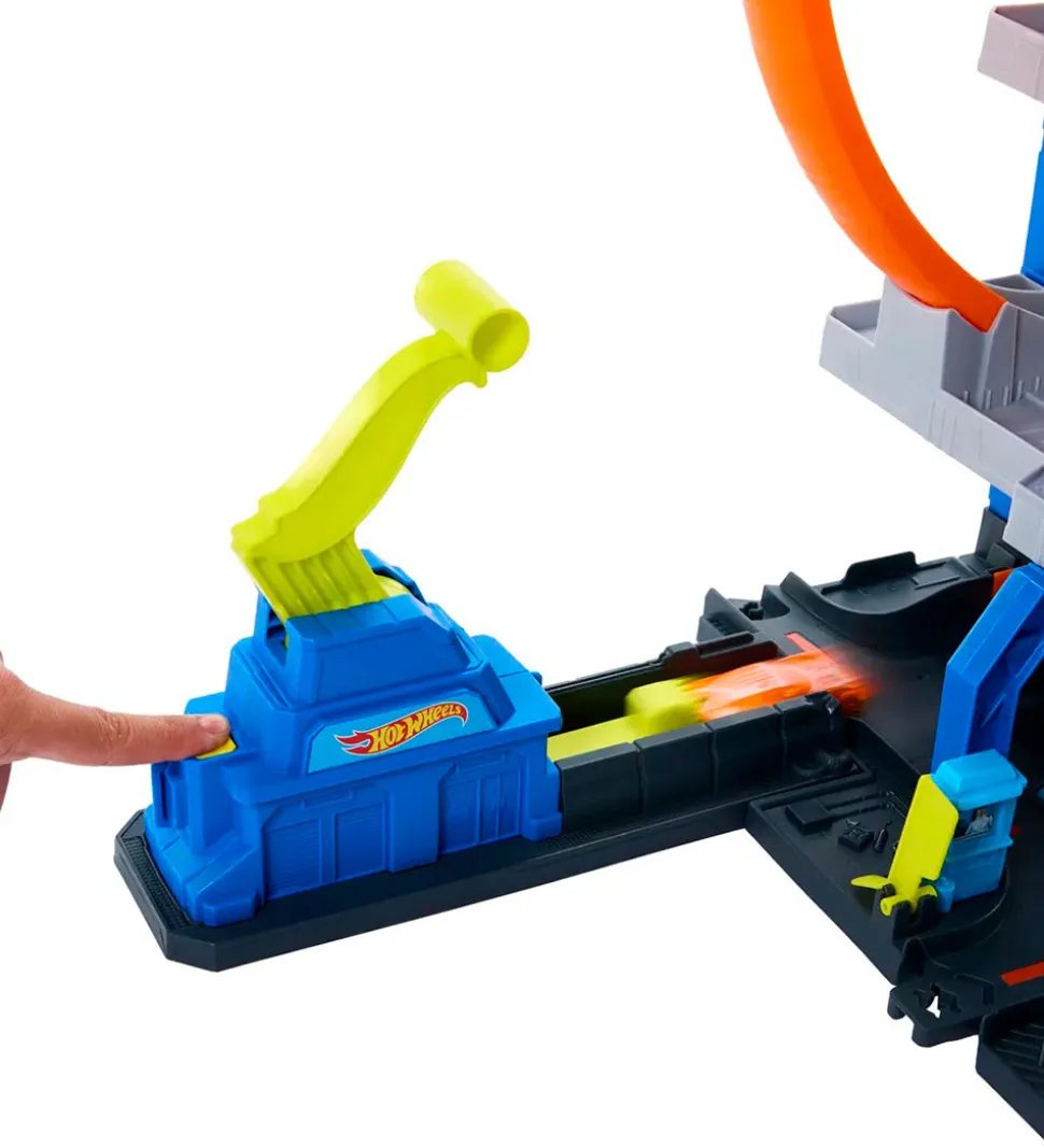 Hot Wheels City Mega Garage