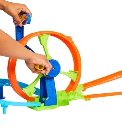 Hot Wheels Racerbane - Action Rapid Launch & Loop