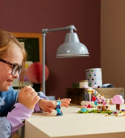 LEGO® Animal Crossing - Julians Fødselsdagsfest 77046 - 170 Dele