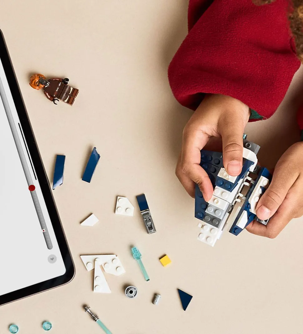 LEGO® Star Wars - Microfighter af Plo Koons™ 75400 - 89 De