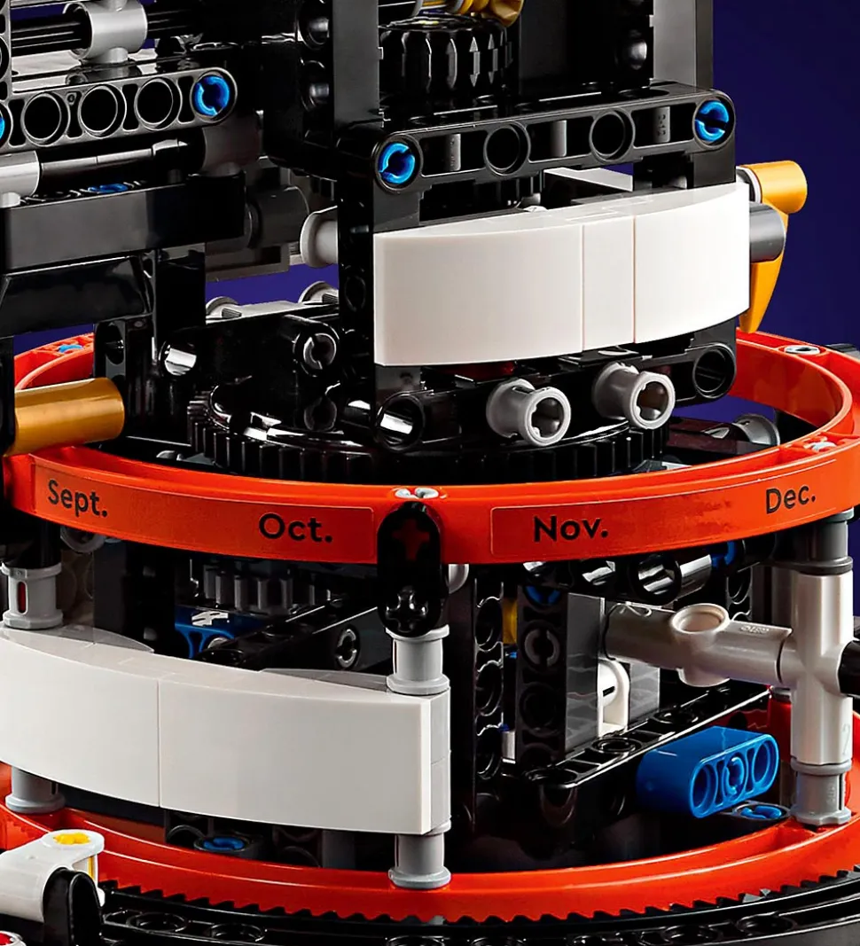 LEGO® Technic - Jorden og Månen i Kredsløb 42179 - 526 Dele