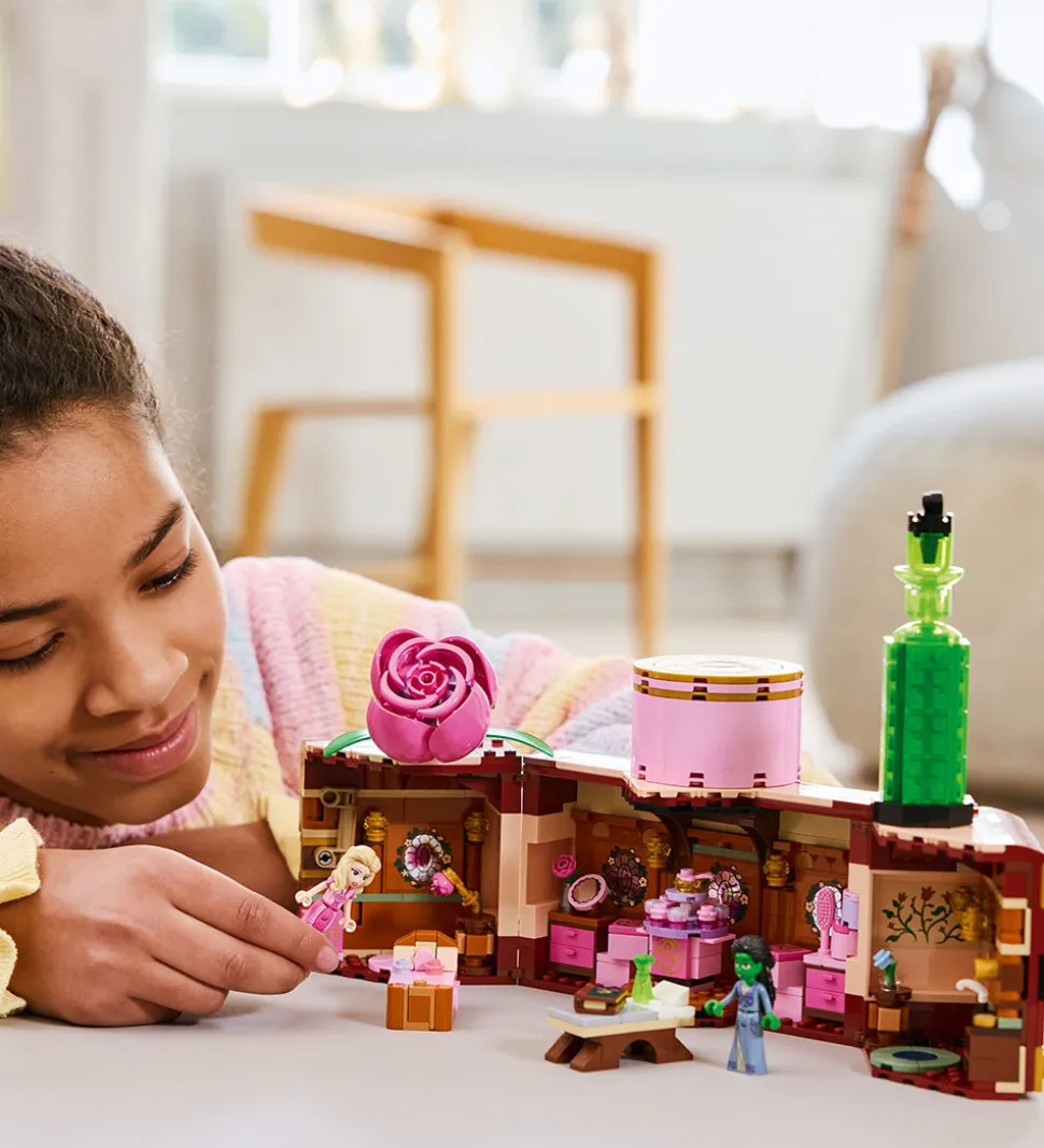 LEGO® Wicked - Glinda og Elphabas værelse 75683 - 740 Dele