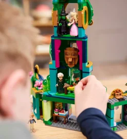 LEGO® Wicked - Velkommen til Emerald City 75684 - 945 Dele