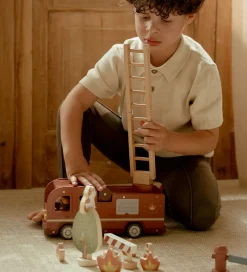 Little Dutch Brandbil m. Træfigurer - Træ - Rød