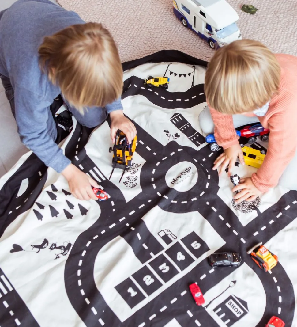 Play&Go Legetøjstæppe - Ø140 cm - Vejbane