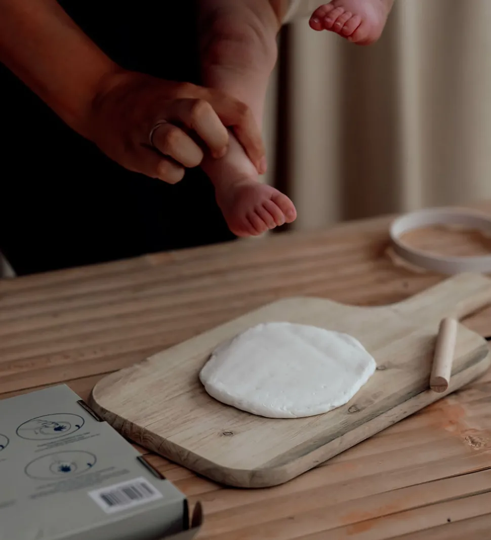 Vanilla Copenhagen Hånd- og Fodaftryksæt m. Bånd - Hvid/Rød/Brun